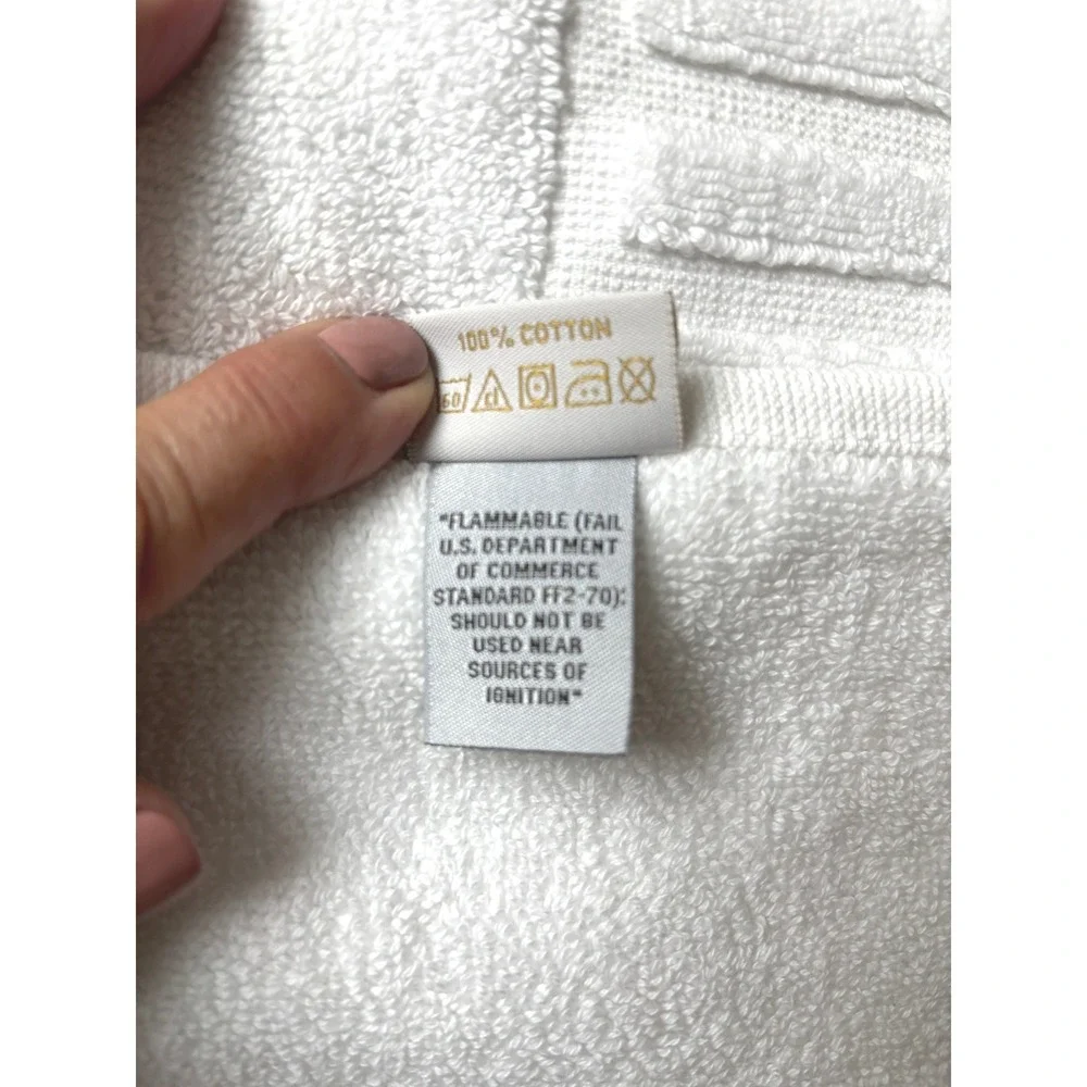 Frette 1860 White Cotton Bath Mat Made in Turkey Ribbed Border